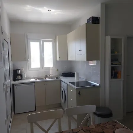 Off-grid Paradise Apartment Kanakades